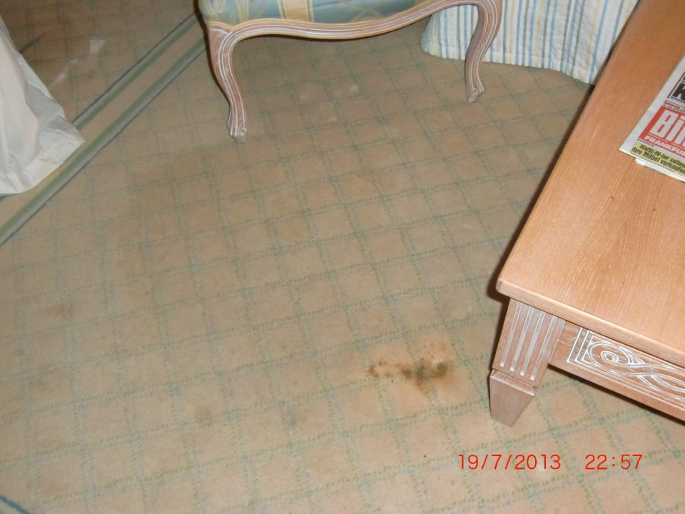 Hundekotflecken und Hundeurinflecken - Teppichboden Pestana Royal Premium All Inclusive Ocean & Spa Resort