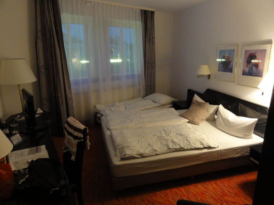 Doppelzimmer mit Zustellbett ACHAT Hotel Bochum Dortmund