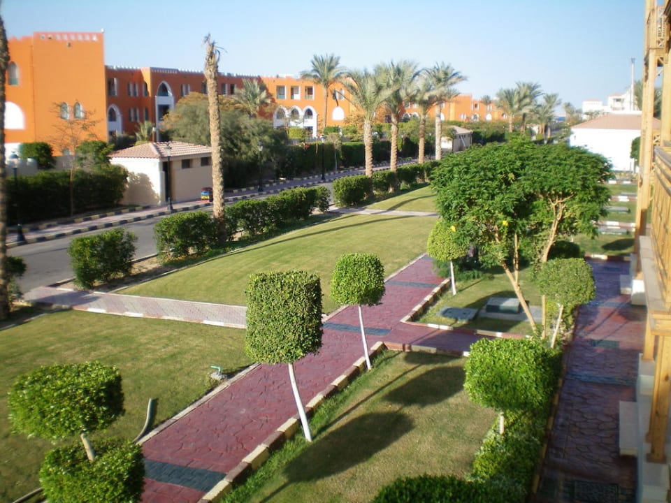 Zum Nachbarhotel Pickalbatros Dana Beach Resort - Hurghada
