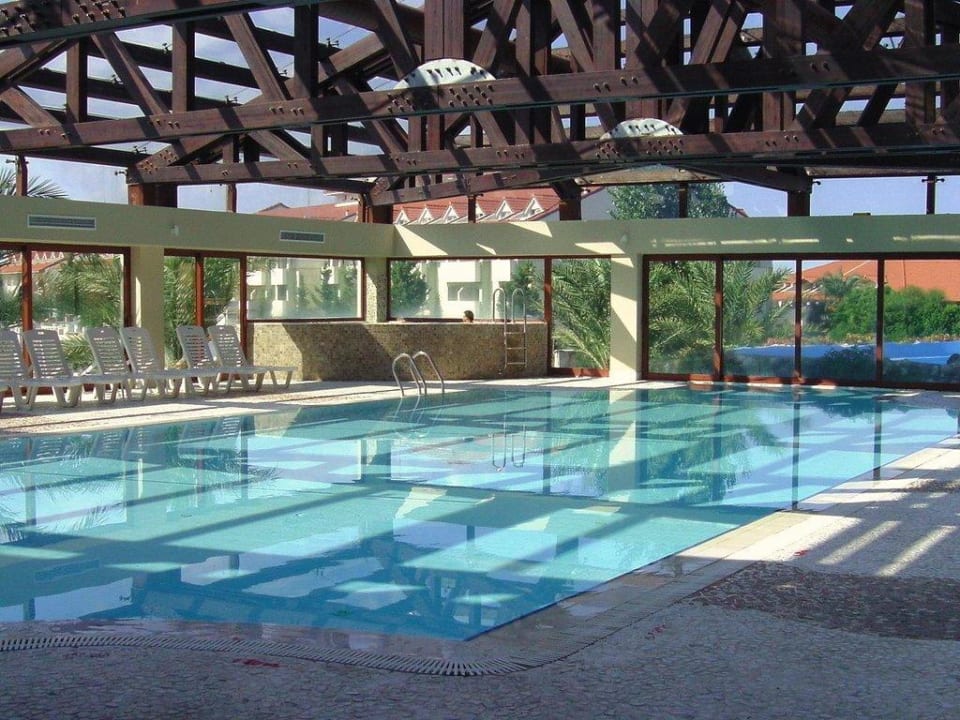 Hallenbad Club Grand Aqua