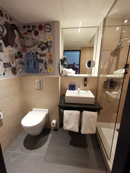 Zimmer Holiday Inn – the niu, Air Frankfurt Messe