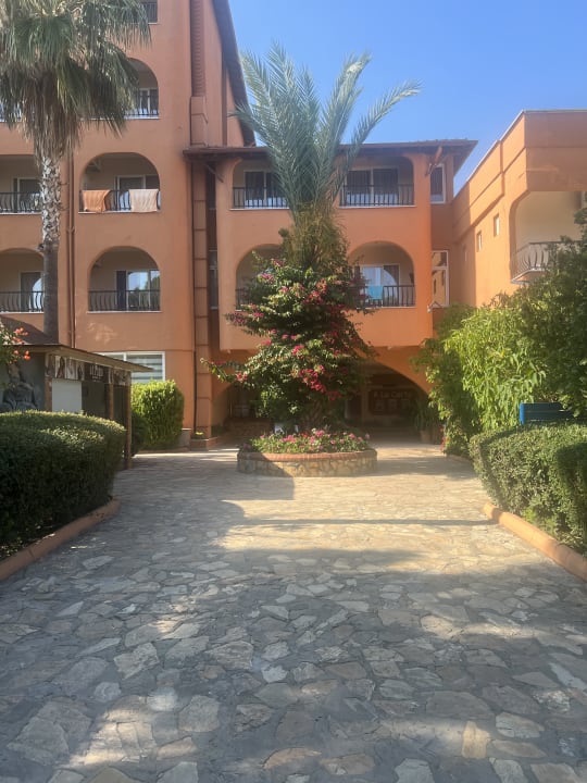 Gartenanlage Club Turtas Beach Hotel