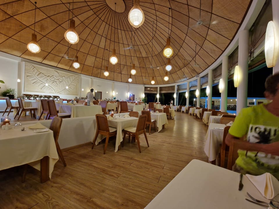 Gastro Dreamland The Unique Sea & Lake Resort / Spa