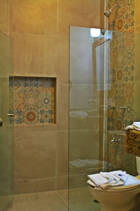 Baño de Habitación Hotel Casa Hipil