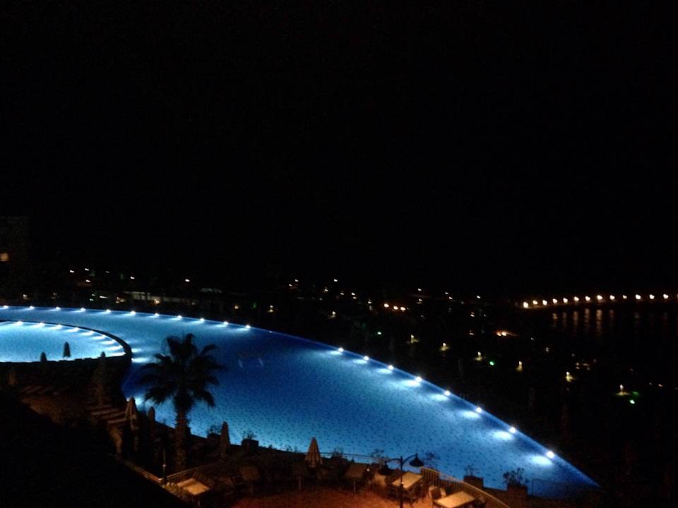 Ausblick Abend Royal Teos Thermal Resort Clinic & SPA