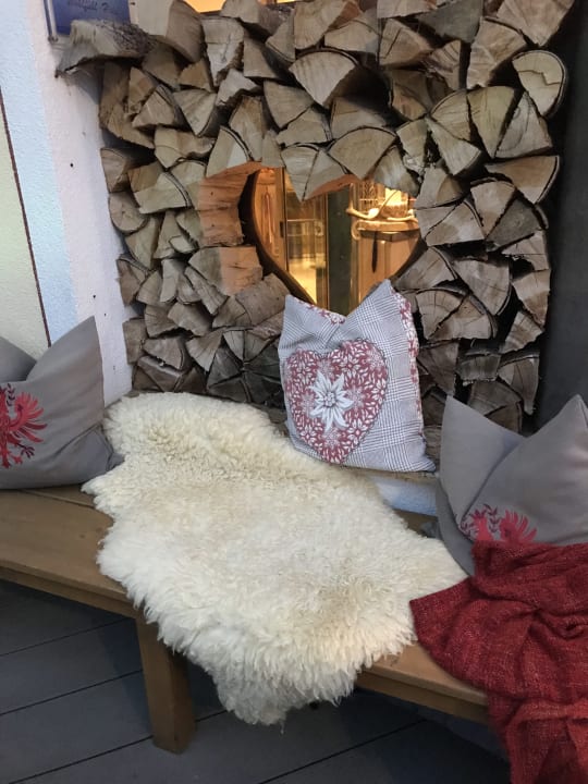 Außenansicht Wellnessresort Vier Jahreszeiten