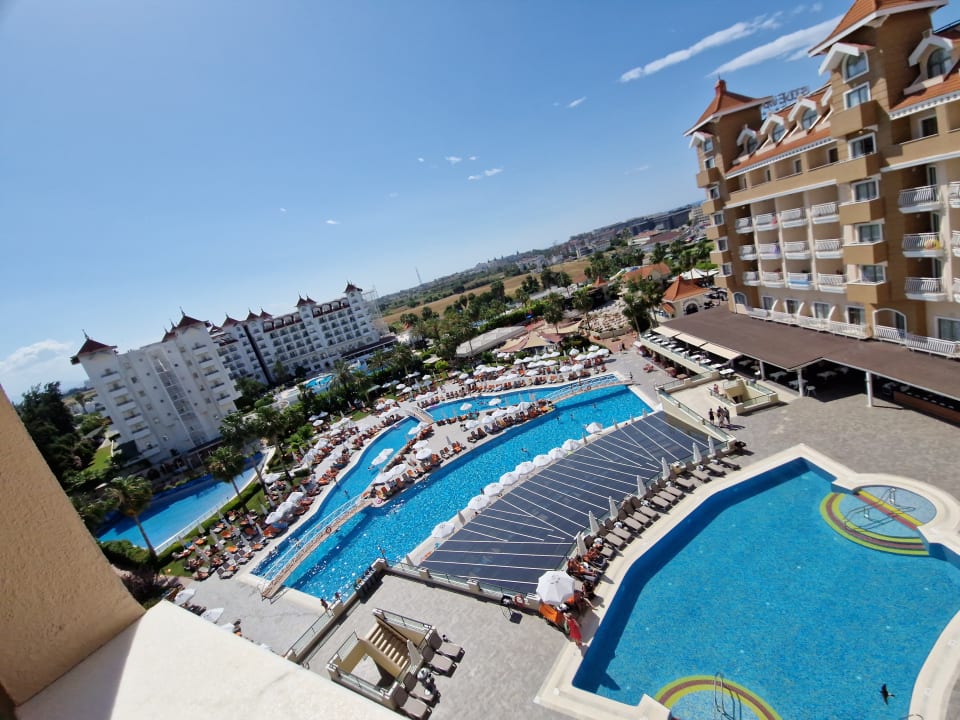 Pool Side Mare Resort & Spa