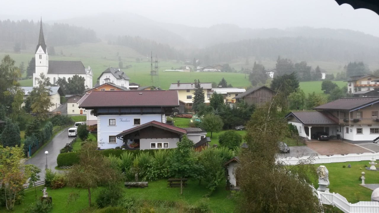 Ausblick vom Zimmer Embacher Sporthotel