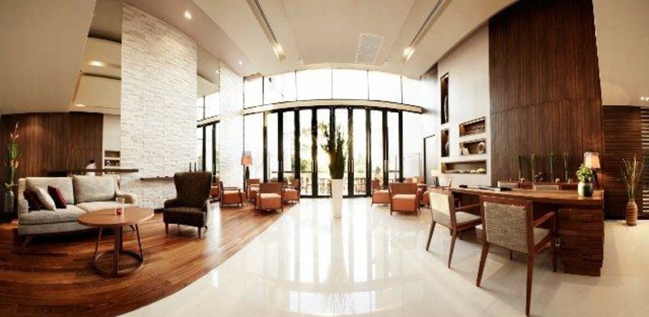 Summit Winmdill Golf Residence Lobby area Hotel Summit Windmill Golf Residence