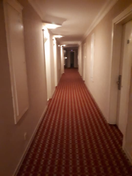 Zimmer Side Royal Paradise Hotel