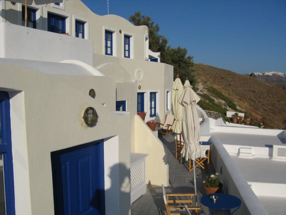 Eingang zu den Unterkünften Hotel Captain John's Villas