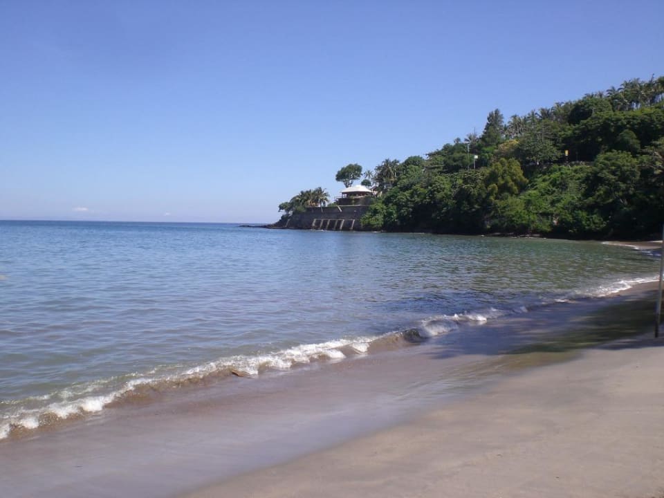 Hotel-Strand - Blick nach rechts Hotel Sheraton Senggigi Lombok Beach Resort
