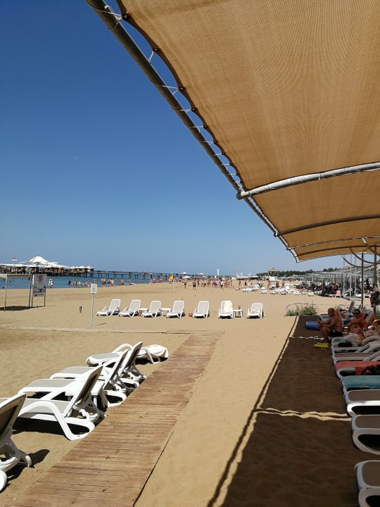 Strand Mary Hotel Side