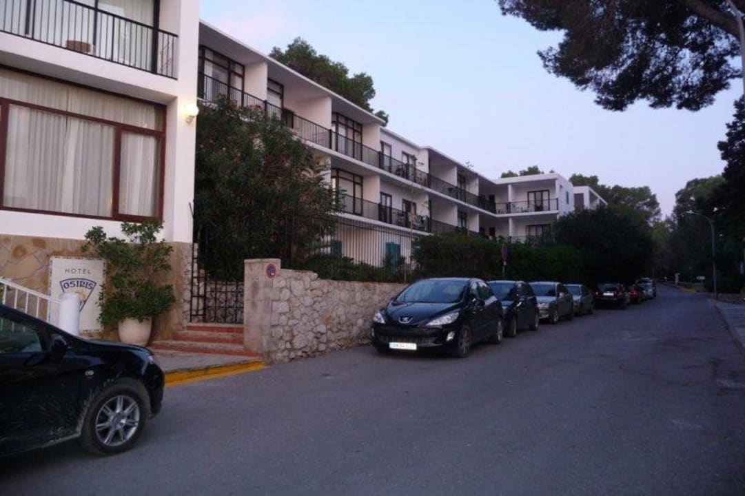 Nebenstraße beim Eingang des Hotels Hotel Osiris