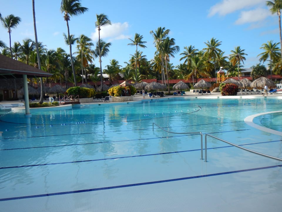 Einer von mehreren Pools Grand Palladium Select Bávaro Resort & Spa