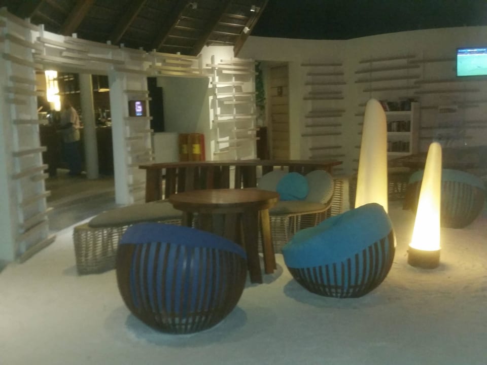 Lobby Centara Ras Fushi Resort & Spa Maldives
