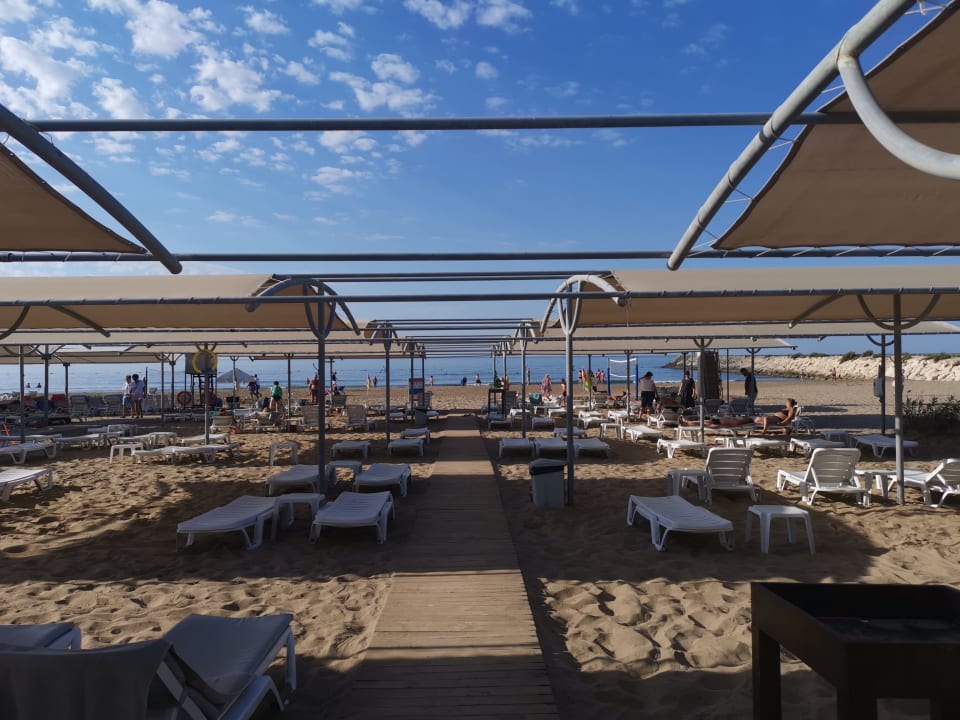 Strand Side Aquamarin Resort & Spa