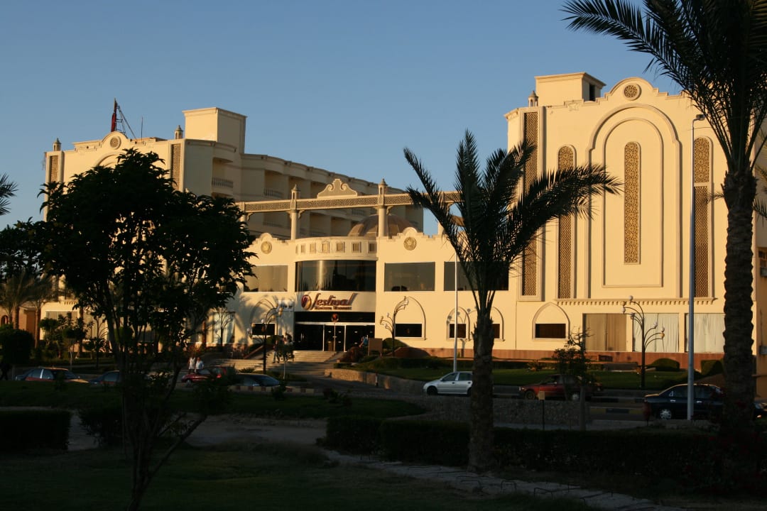 View to hotel Riviera Aqua Park Resort