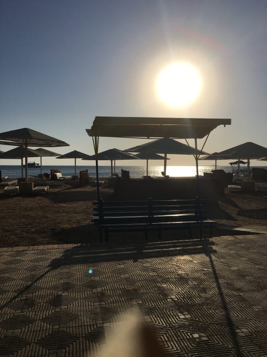 Strand Menaville Safaga