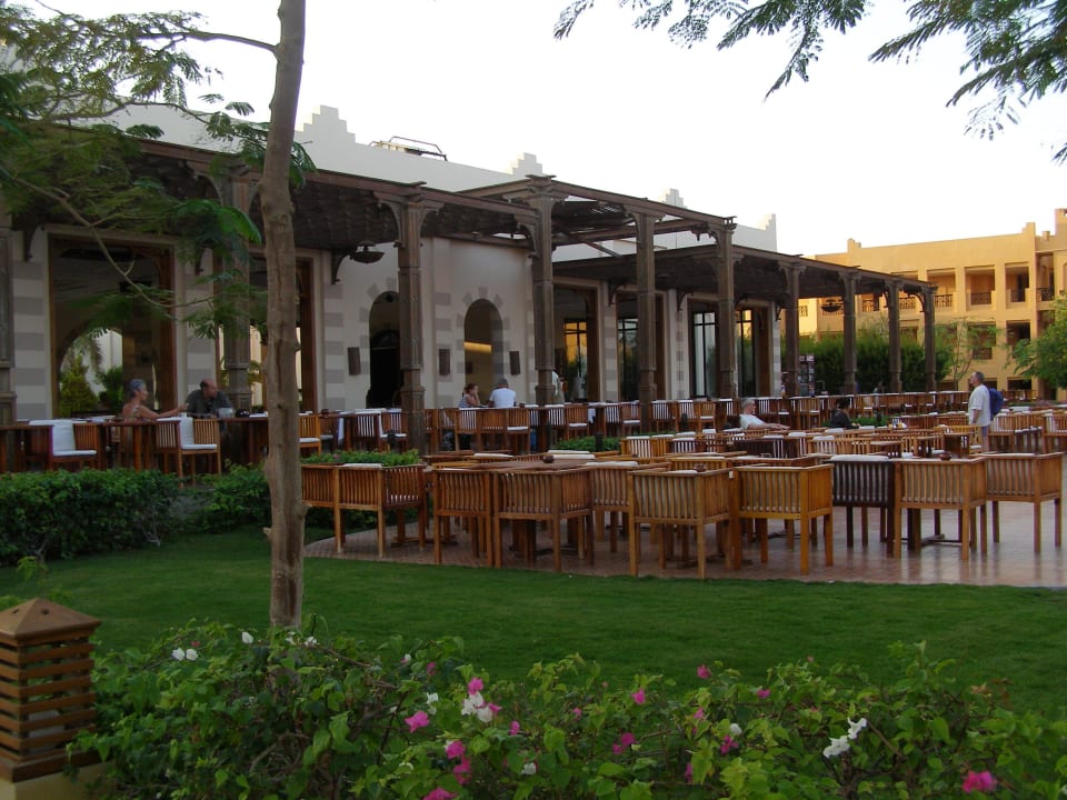 Ресторан на улице Stella Garden Resort & Spa, Makadi Bay