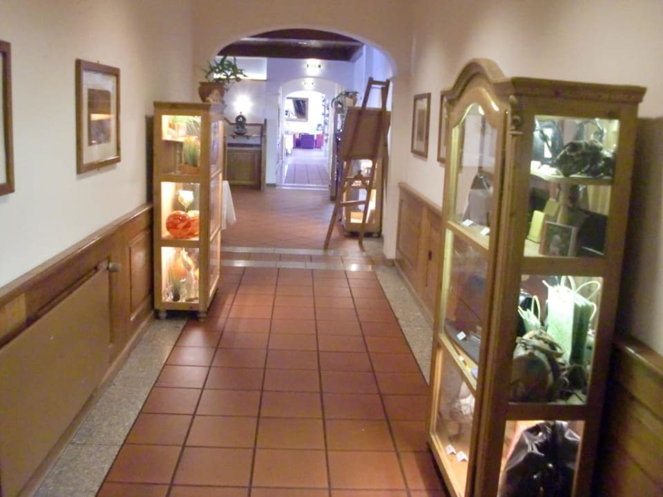 Gang zur Lobby Hotel Fürstenhof Bad Griesbach