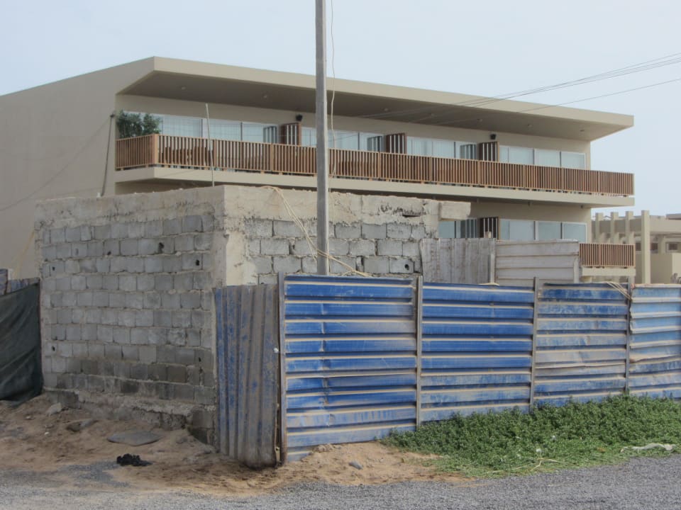 Ewige Baustelle Oasis Salinas Sea