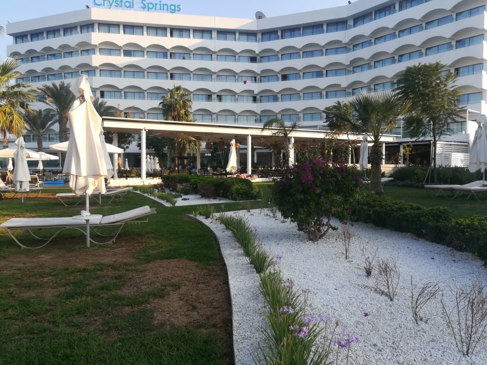Gartenanlage Crystal Springs Beach Hotel