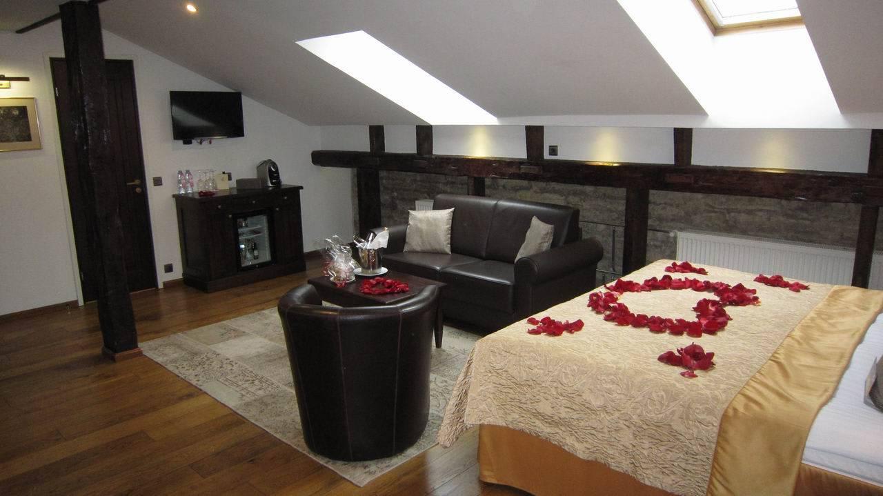 ZEN Deluxe room #315 Hotel Von Stackelberg