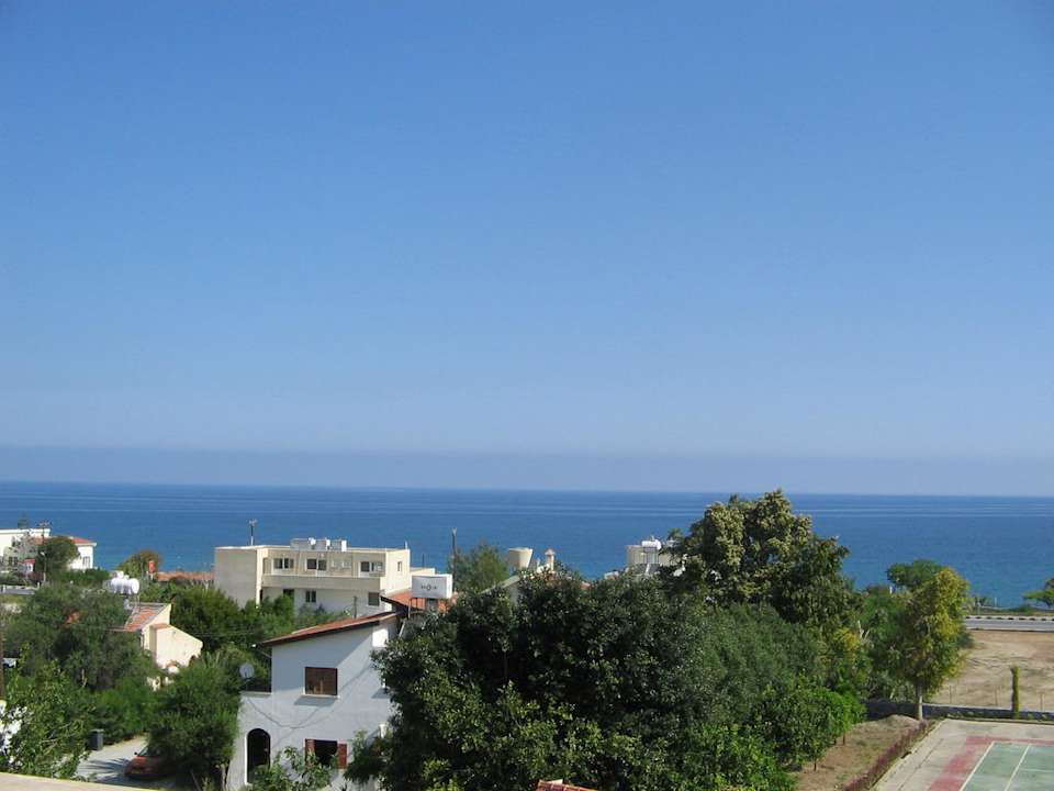 Blick zum Meer Lapta Holiday Club