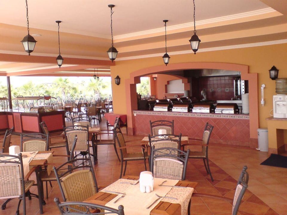 Das Pomodoro-Buffet Club Grand Side