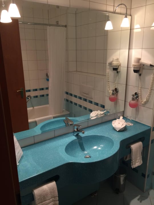 Bad linke Seite Hotel Convita