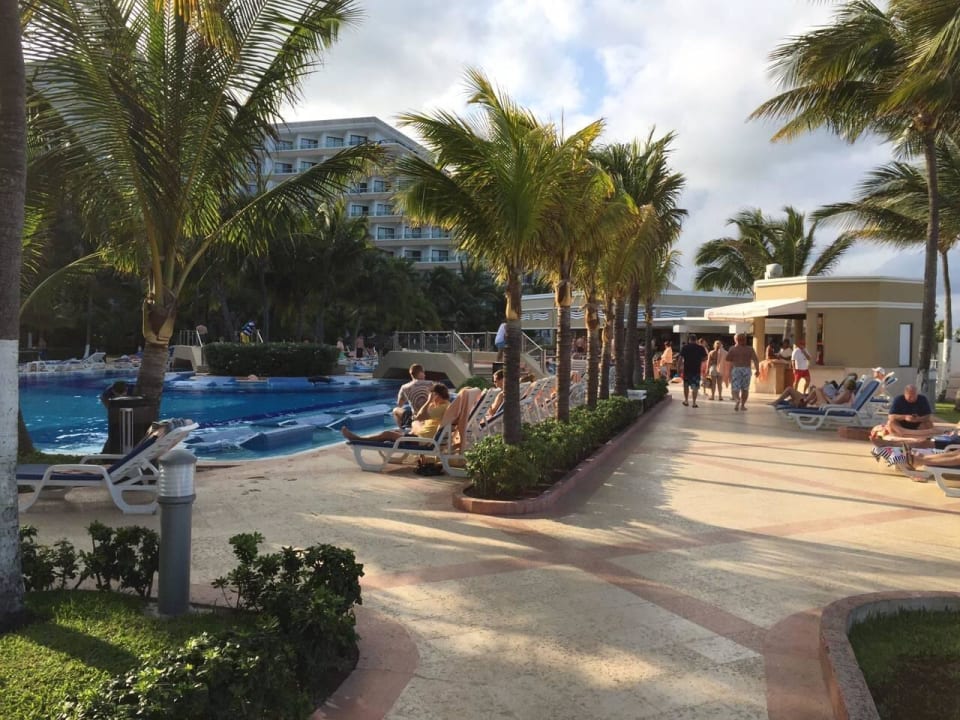 Pool Hotel Riu Caribe