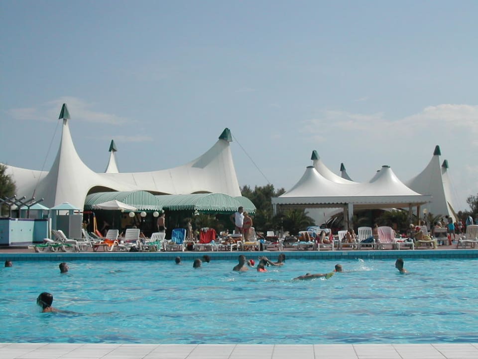Poolanlage/Animation Isamar Holiday Village