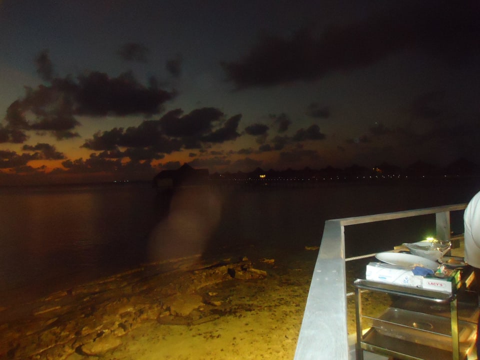 Fantastische Sonneuntergang ROBINSON MALDIVES