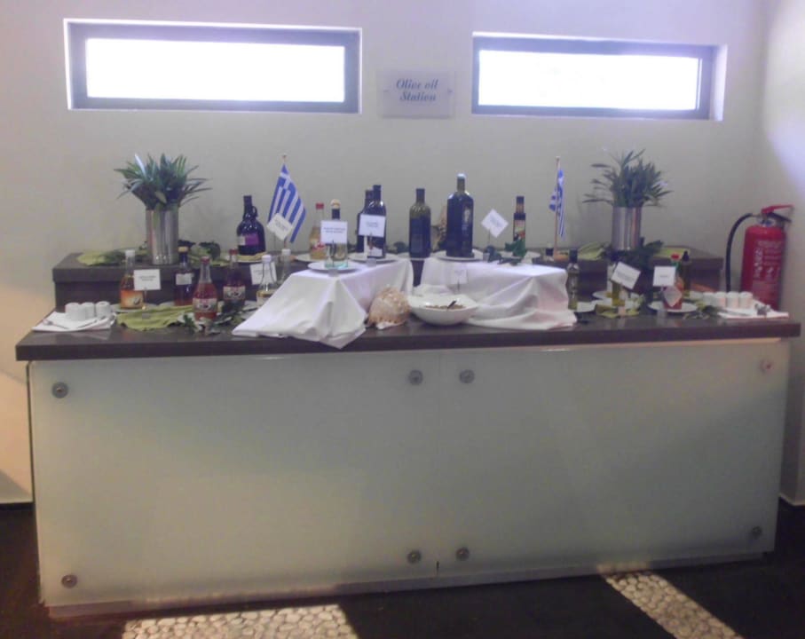 Ol & Gewürze Buffet Akti Palace Resort & Spa