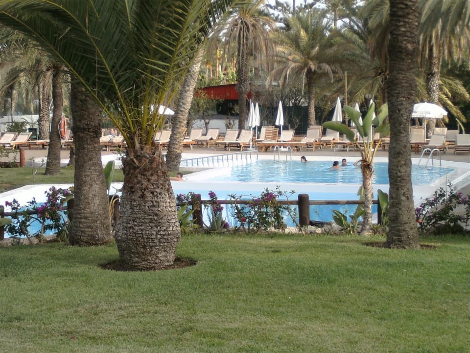 Poolanlage HL Miraflor Suites Hotel