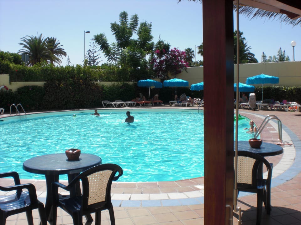 Piscina HL Miraflor Suites Hotel