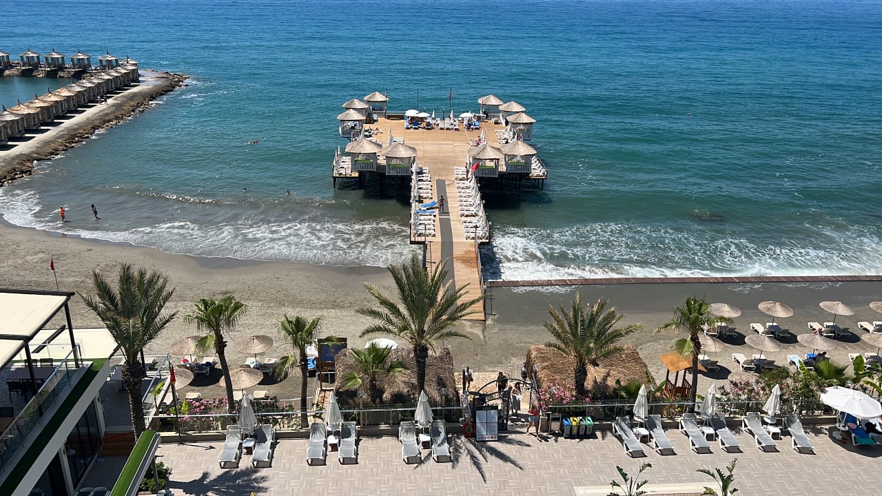 Strand Aria Resort & Spa