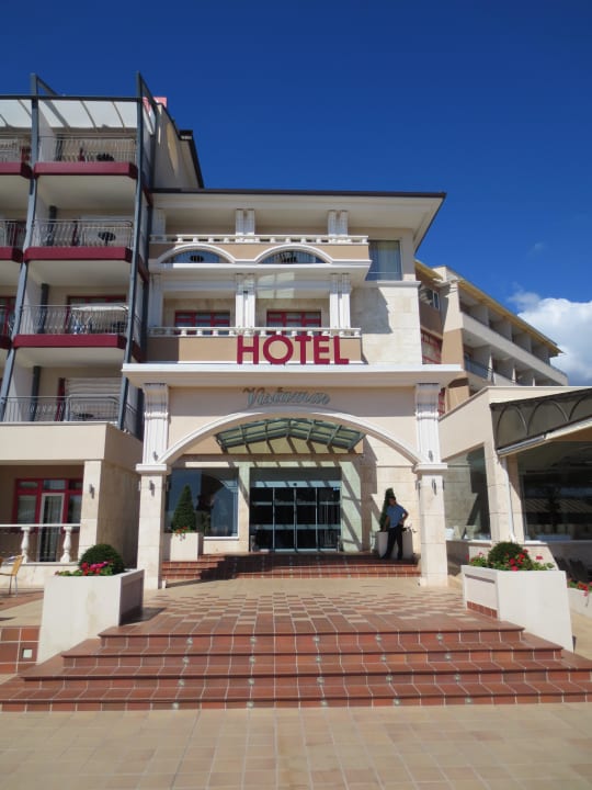 Hotel von außen GRIFID Vistamar