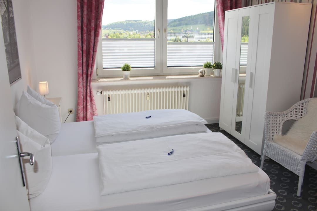 Zimmer Löwenstein Ferienwohnungen