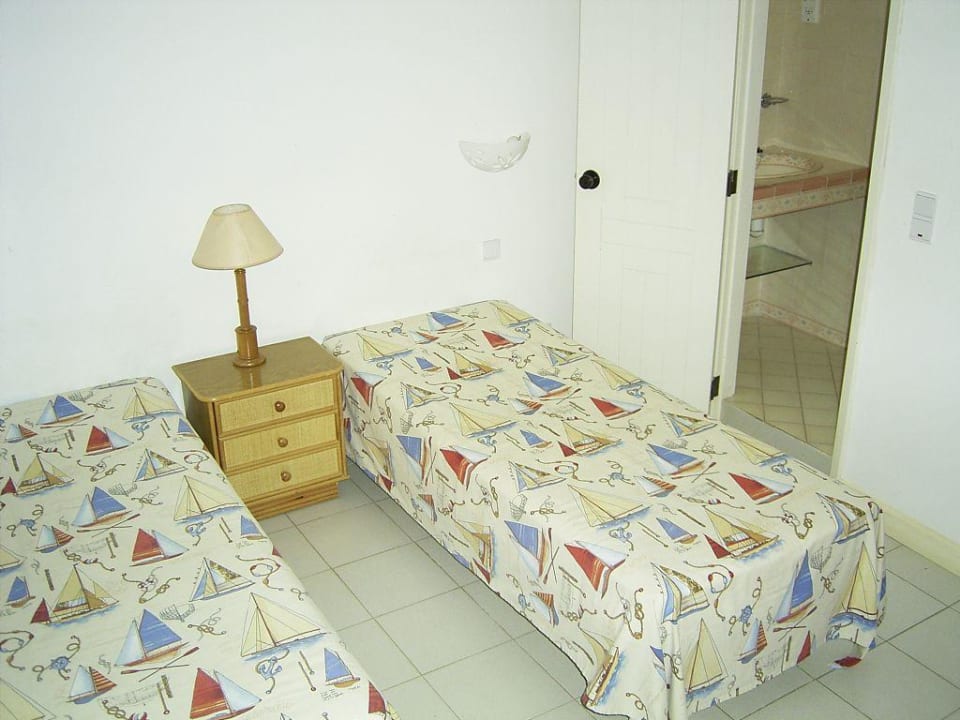 Schlafzimmer Golden Club Cabanas