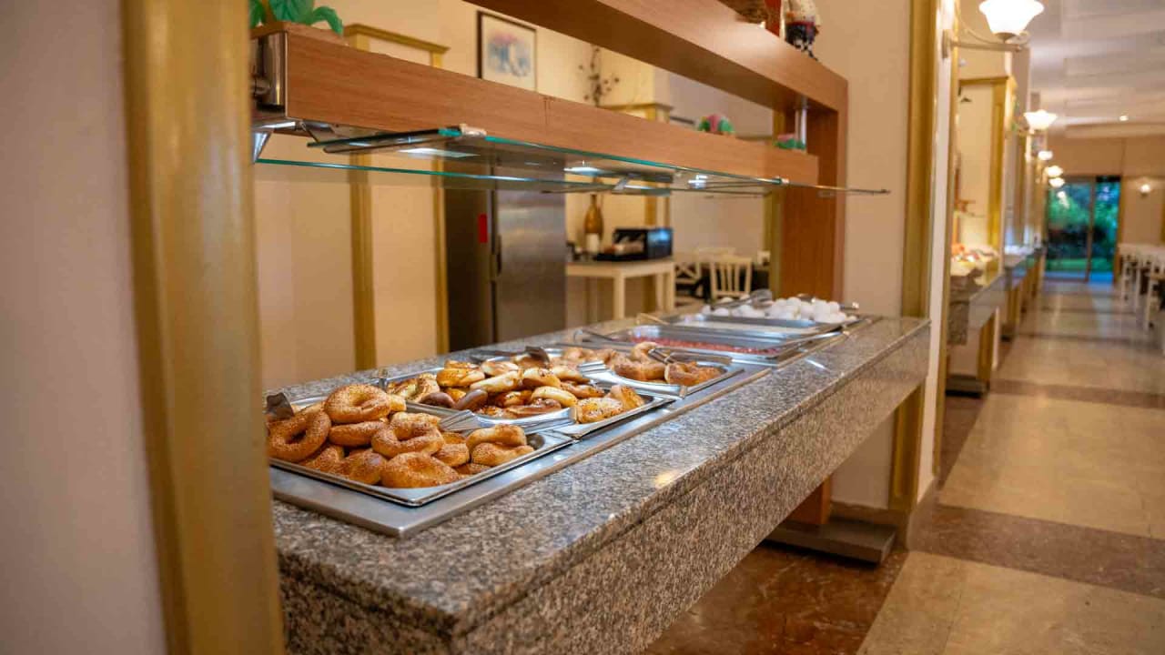 Gastro İncekum West Hotel