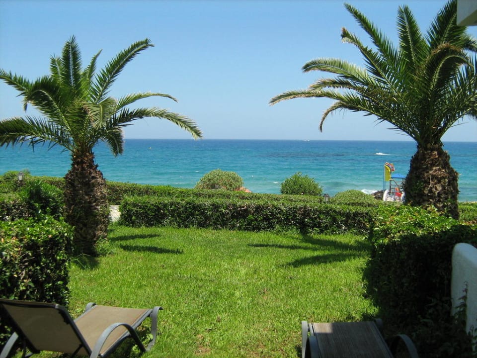 Ausblick aus dem Zimmer Alexander Beach Hotel & Village Resort