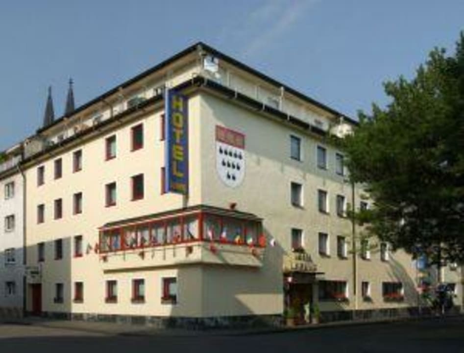 Außenansicht Eingangsbereich Hotel Hotel Ludwig