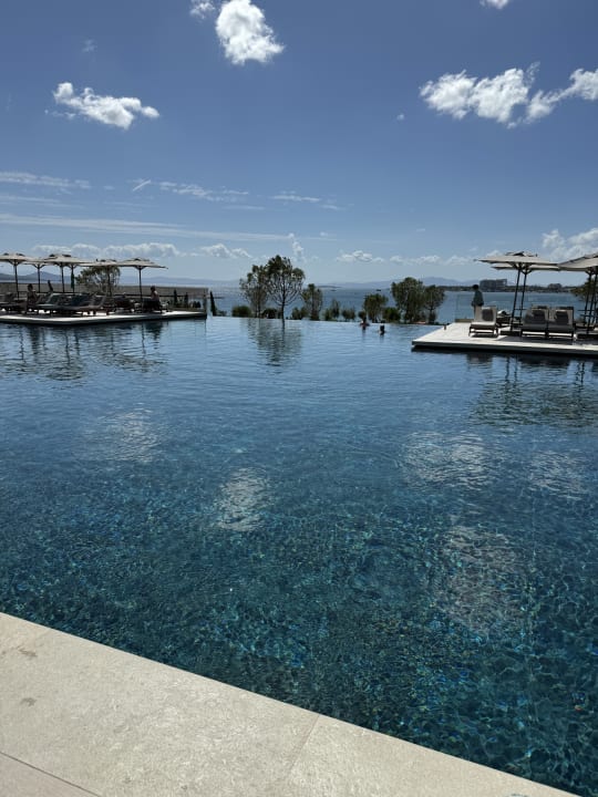 Pool Anda Barut Collection