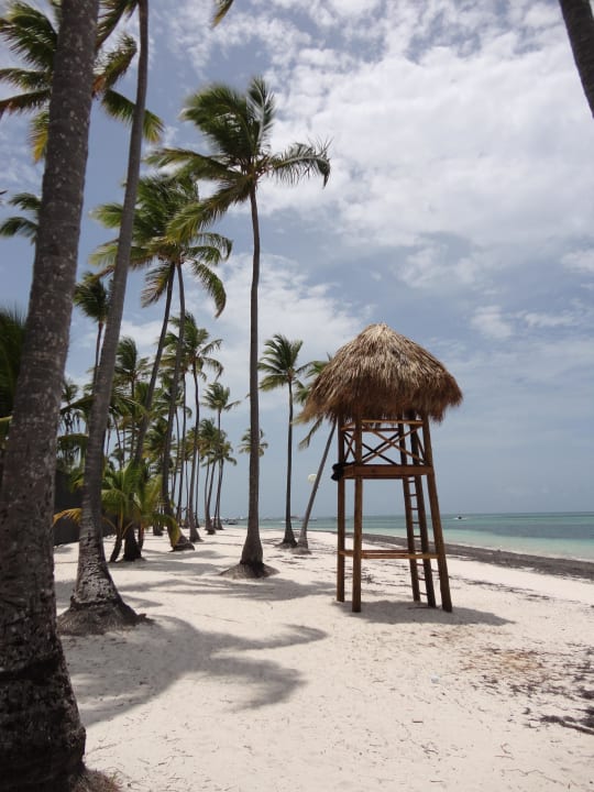 Rechts vom Hotelstrand Villas Bavaro Resort & Spa