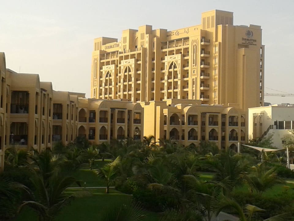 Villen mit Hauptgebäude DoubleTree by Hilton Resort & Spa Marjan Island