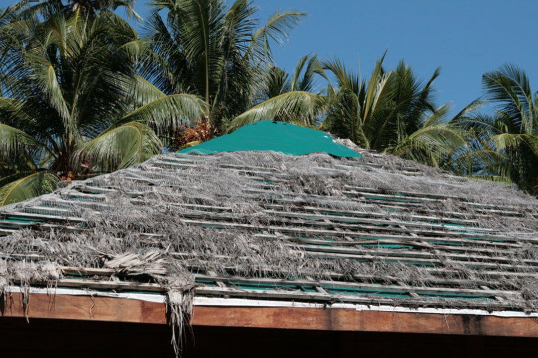 Schon nicht mehr vorhandenes Dach Villa 134 Filitheyo Island Resort