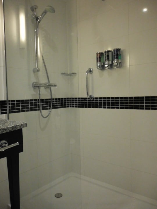 Dusche Hampton By Hilton Swinoujscie