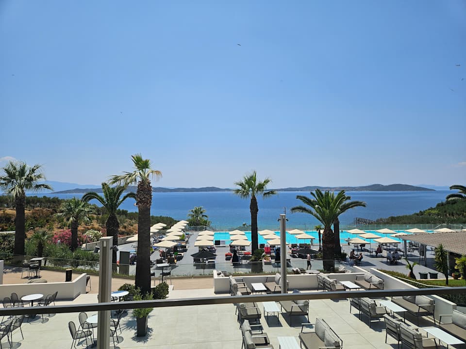 Außenansicht Akrathos Beach Hotel